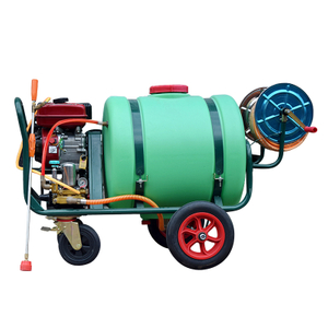 Large Capacity Pesticide Dispenser with Water Tank